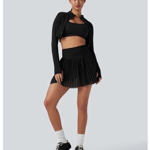 HALARA Black Pleated Mini Skirt